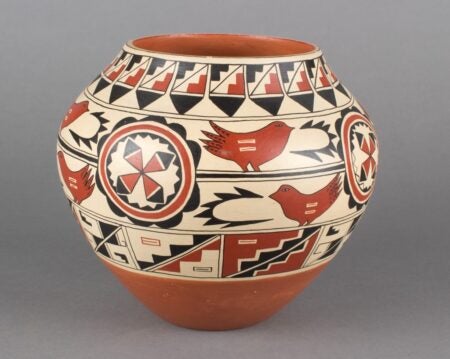 Mary Tosa. Olla. c. 1880.